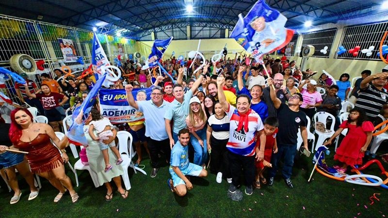 Professor Ademir reúne apoiadores no Jorge Teixeira e reforça aliança do PDT com David Almeida