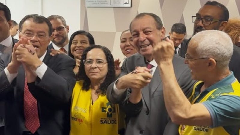 Com voto favorável de Omar Aziz, Senado aprova PEC 14 para agentes comunitários de saúde e de combate às endemias