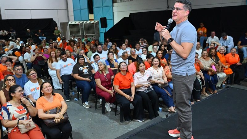 David Almeida defende valorização dos profissionais de saúde e reafirma meta de zerar fila do Sisreg no AM