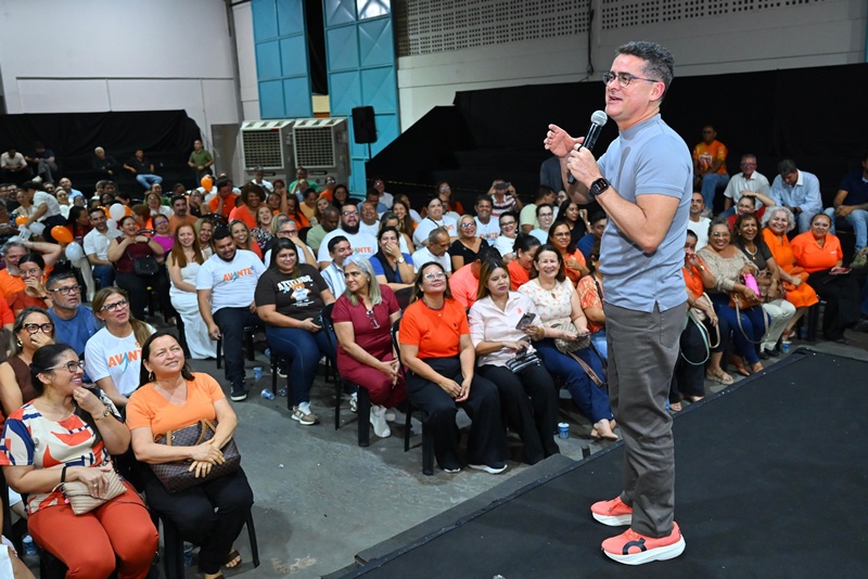 David Almeida defende valorização dos profissionais de saúde e reafirma meta de zerar fila do Sisreg no AM